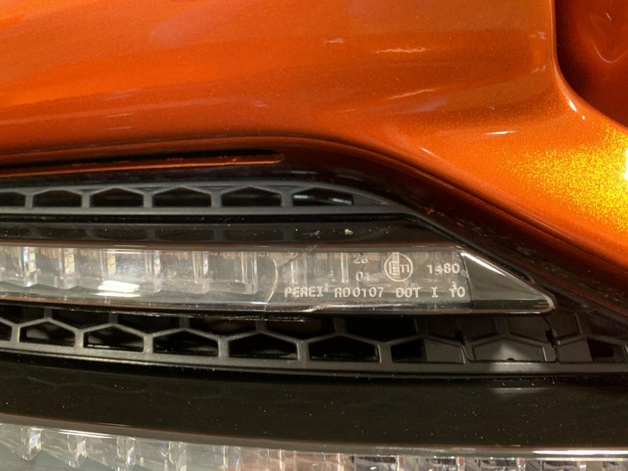 Детали экстерьера McLaren MP4-12C 2012 года  (фото 24 из 48)